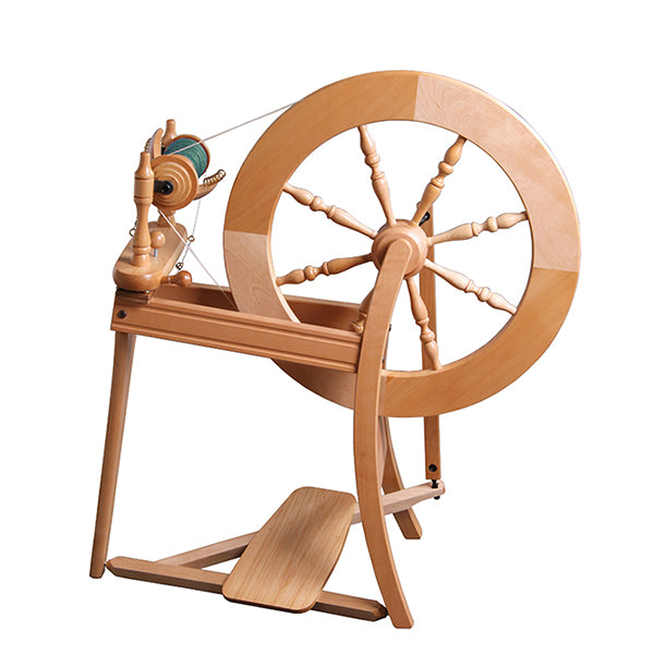 TRADITIONAL SINGLE SPINNING WHEEL