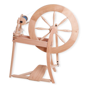 TRADITIONAL SINGLE SPINNING WHEEL