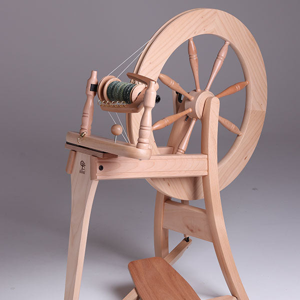 TRADITIONAL DOUBLE SPINNING HOLE