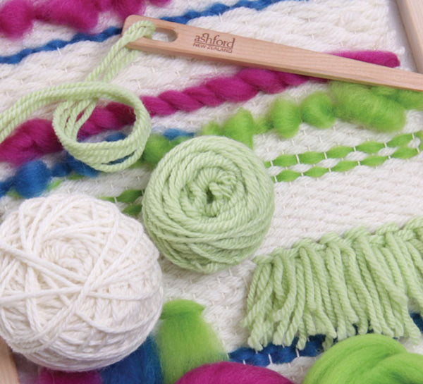 WEAVING NEEDLES (WOODEN)