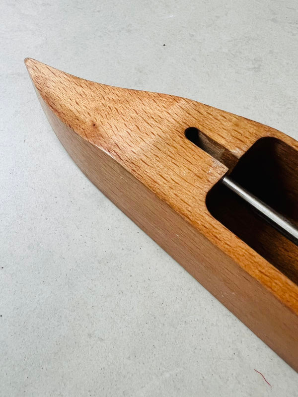 WEAVING SHOOTER OF DRIFT WOOD