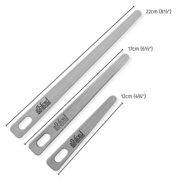 WEAVING NEEDLES (WOODEN)